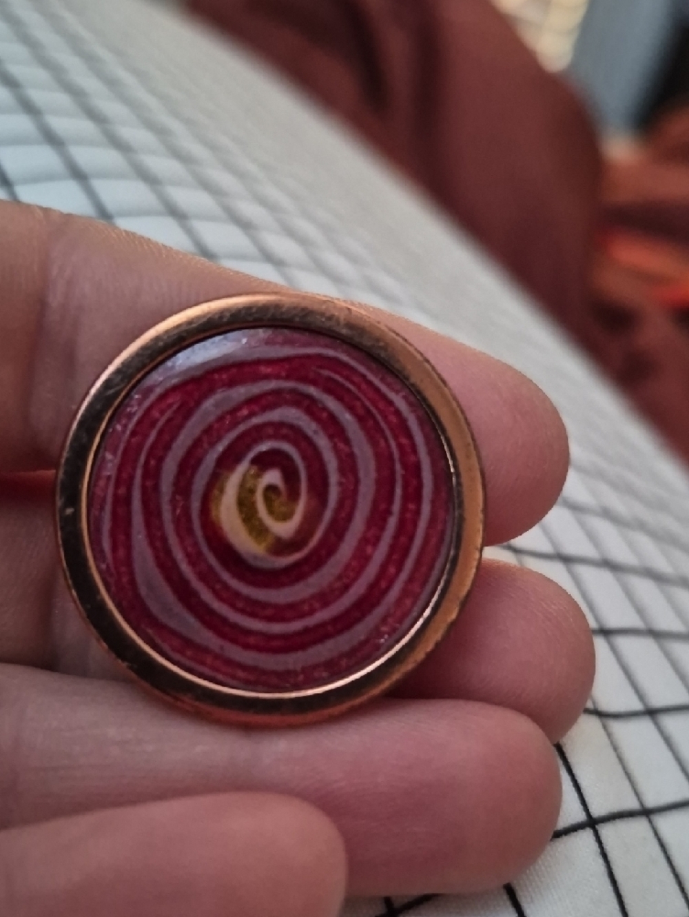 1950s Vintage Renoir Modernist Copper Round Swirl Clip On Earrings  Berry Red - Picture 3 of 6